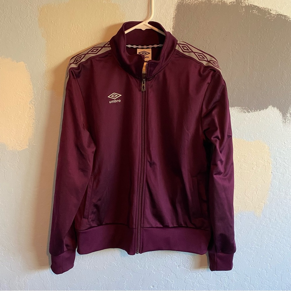 Umbro Women’s Jacket - Maroon